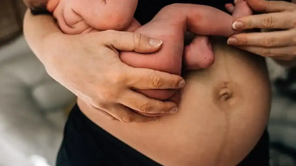 Why Is My Stomach Still Big After Pregnancy Harrow?
